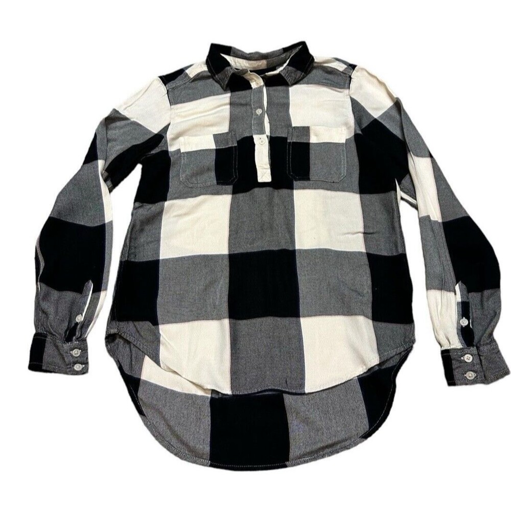 Universal Thread shirt Women's S soft long sleeve plaid cabincore casual cozy